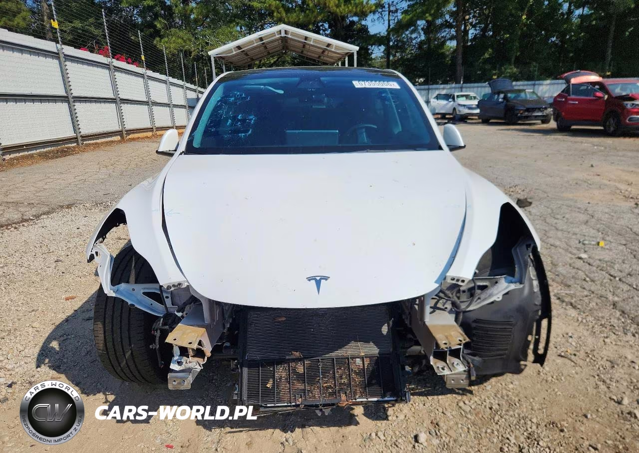 2022 Tesla Model Y VIN:7SAYGDEE4NF439742 - 5