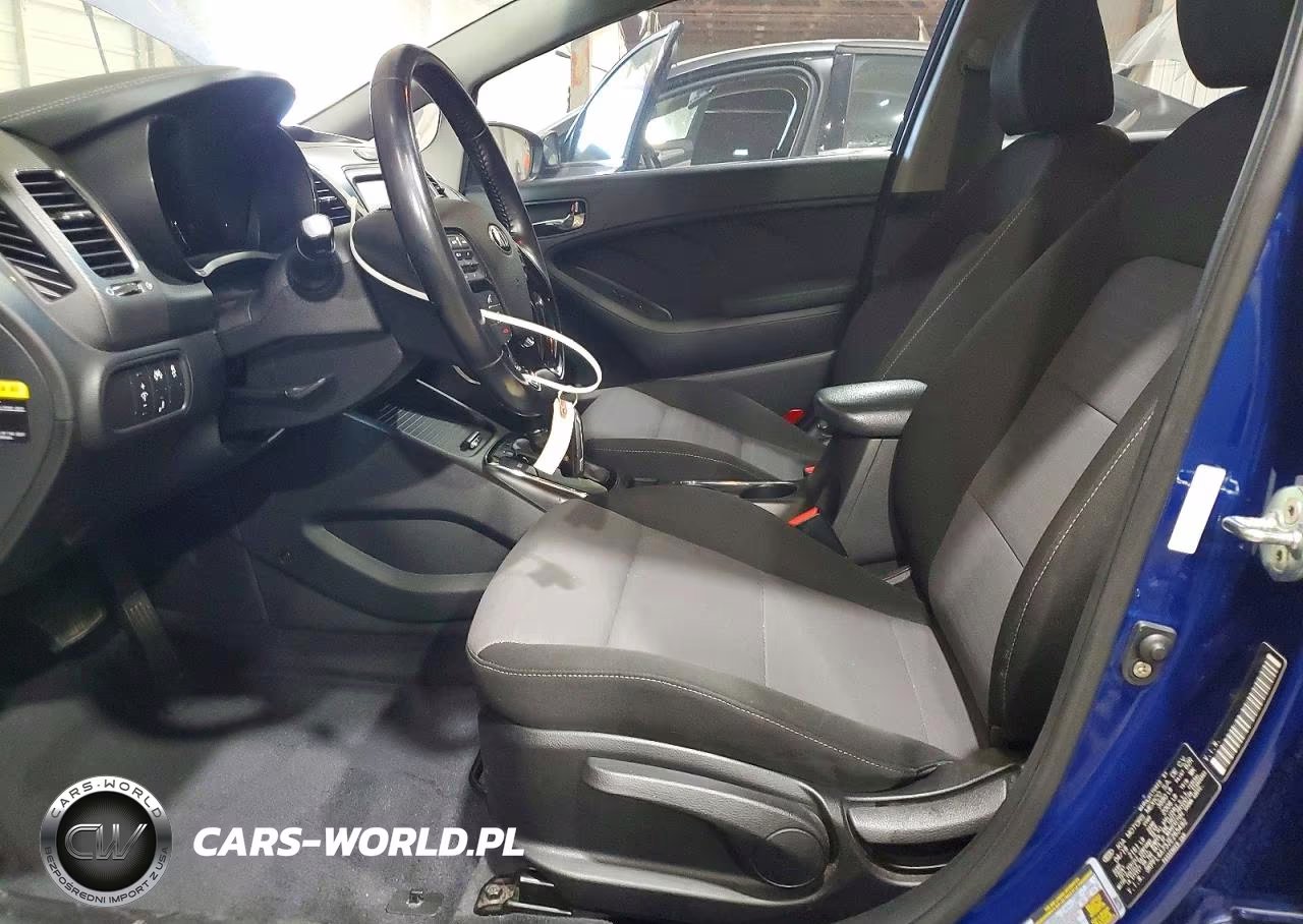 2018 Kia Forte S VIN:3KPFL4A73JE265492 - 7