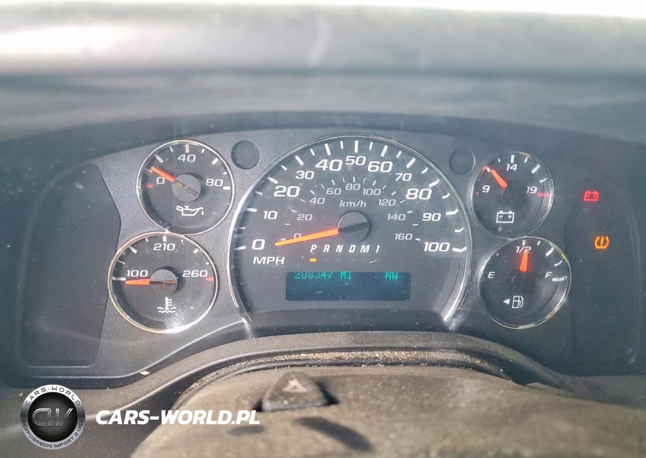 2015 Chevrolet Express G2500 VIN:1GCWGFCF6F1134751 - 9