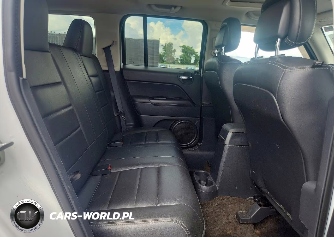 2015 Jeep Patriot Latitude VIN:1C4NJRFB2FD304433 - 11