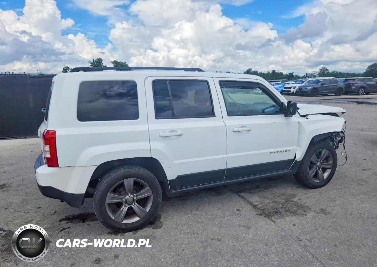 2015 Jeep Patriot Latitude VIN:1C4NJRFB2FD304433 - 3