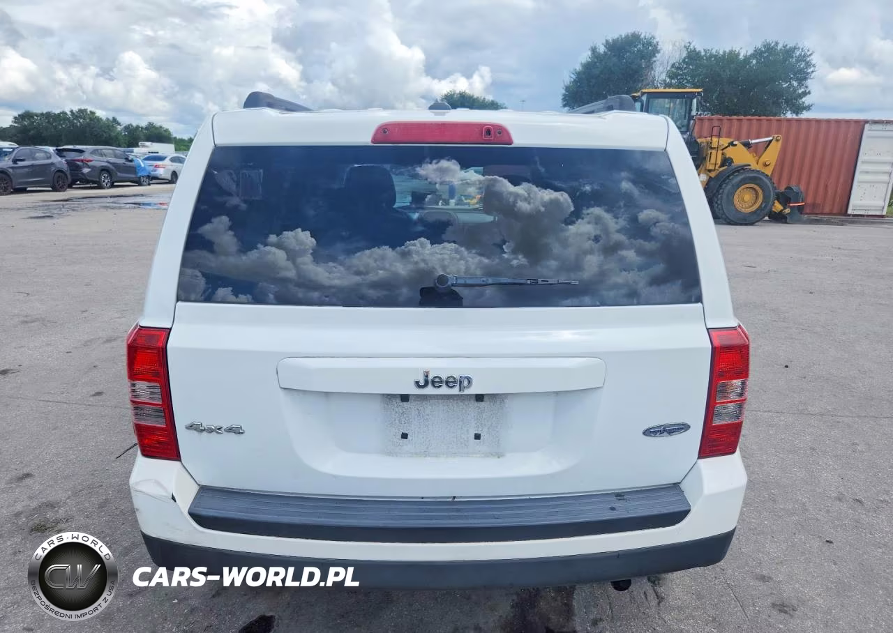 2015 Jeep Patriot Latitude VIN:1C4NJRFB2FD304433 - 6