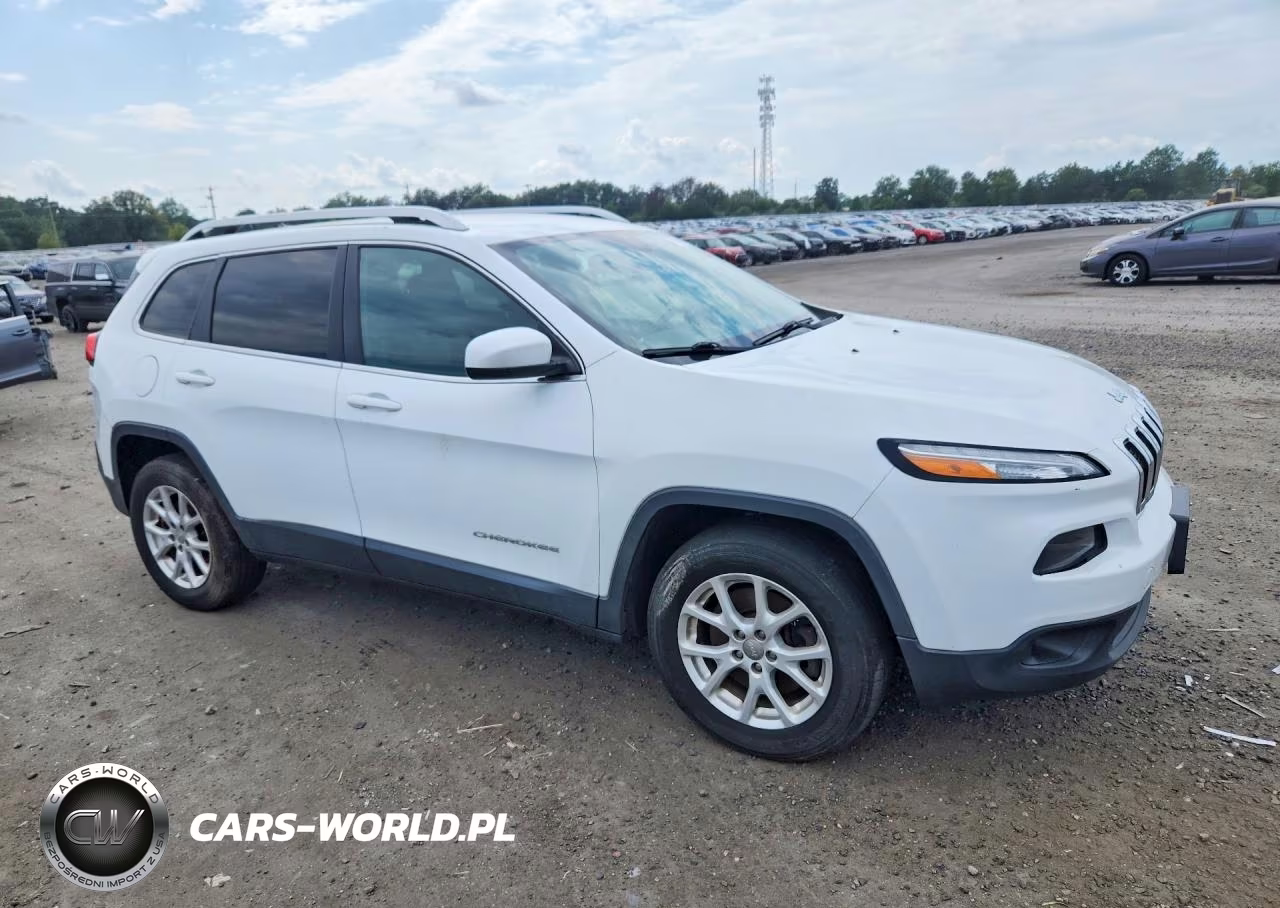 2014 Jeep Cherokee Latitude VIN:1C4PJMCB0EW201479 - 4