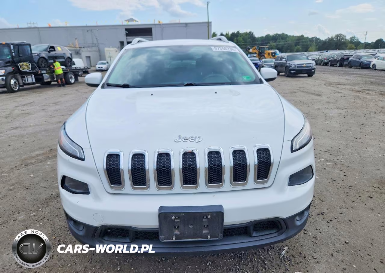 2014 Jeep Cherokee Latitude VIN:1C4PJMCB0EW201479 - 5