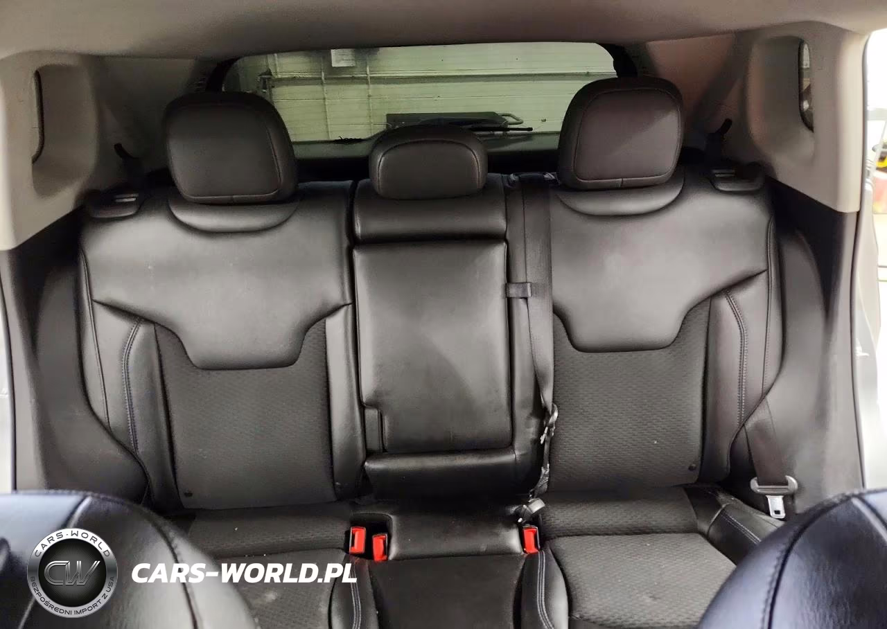 2022 Jeep Compass Latitude VIN:3C4NJDBB8NT103007 - 10