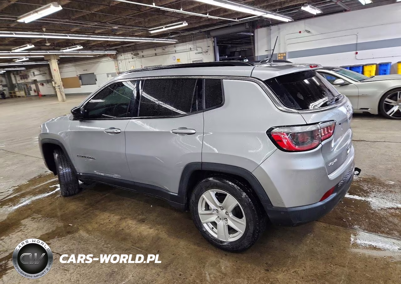 2022 Jeep Compass Latitude VIN:3C4NJDBB8NT103007 - 2