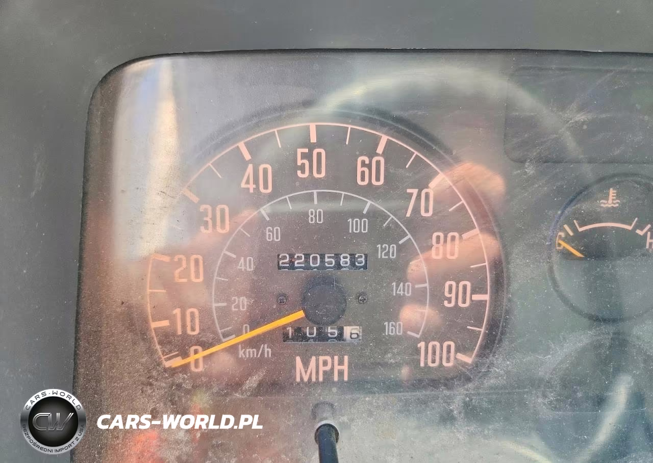 1995 Isuzu Npr Box Truck VIN:JALC4B1K7S7011423 - 9