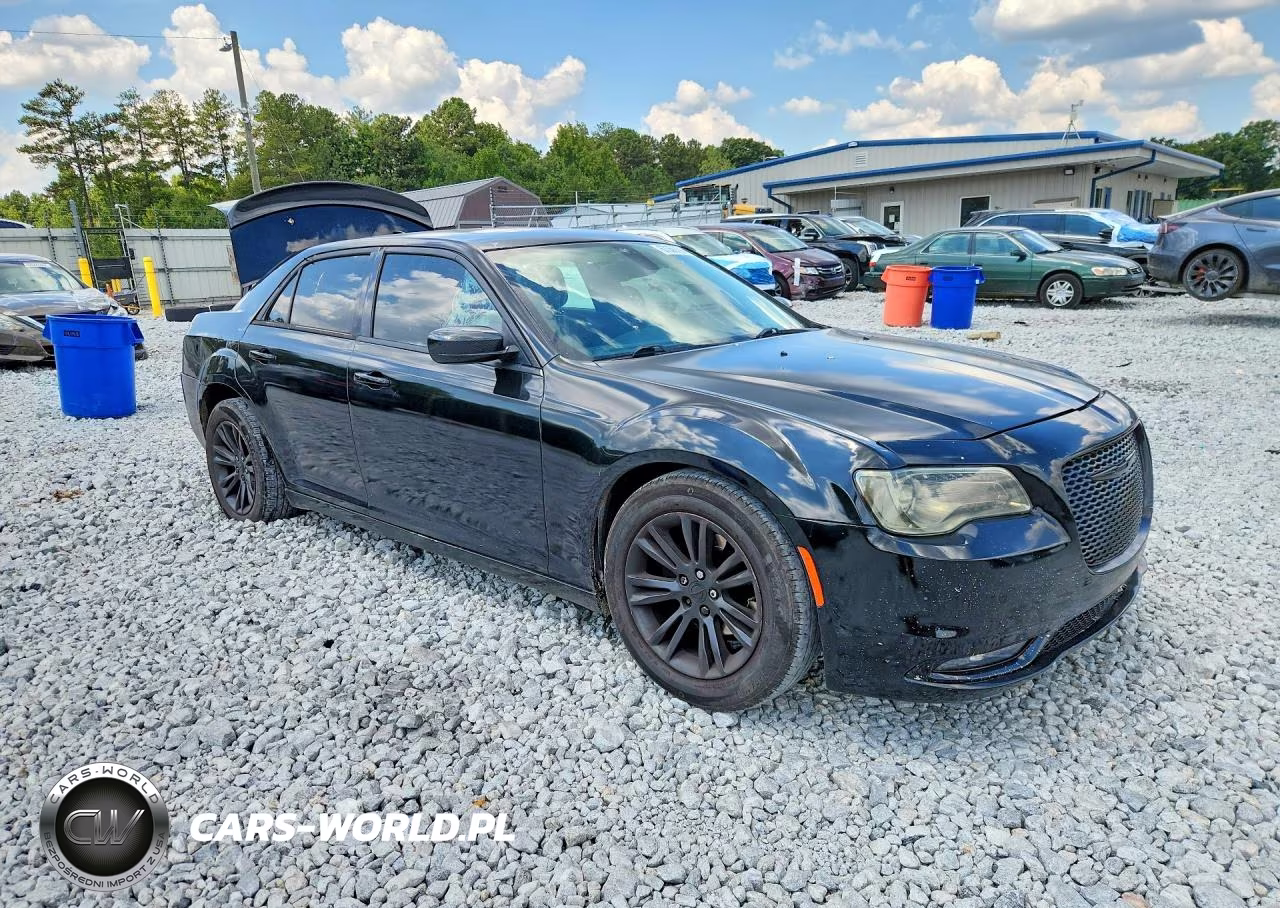 2016 Chrysler 300C VIN:2C3CCAEG2GH182097 - 4