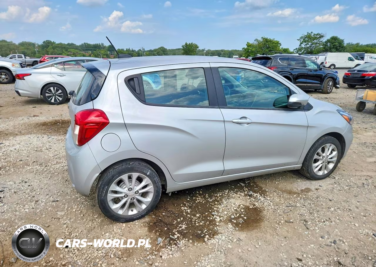 2021 Chevrolet Spark 1Lt VIN:KL8CD6SA0MC739084 - 3