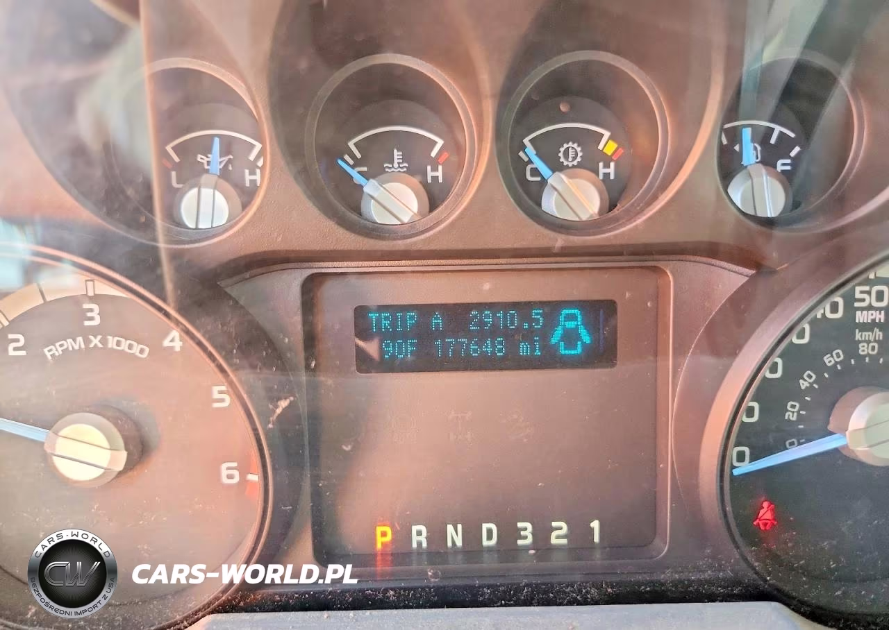 2012 Ford F450 Super Duty Box Truck VIN:1FDUF4GY5CEB97561 - 9