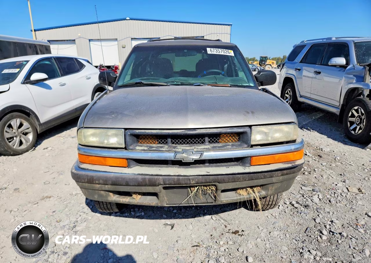 2001 Chevrolet Blazer VIN:1GNCS13W41K216783 - 5