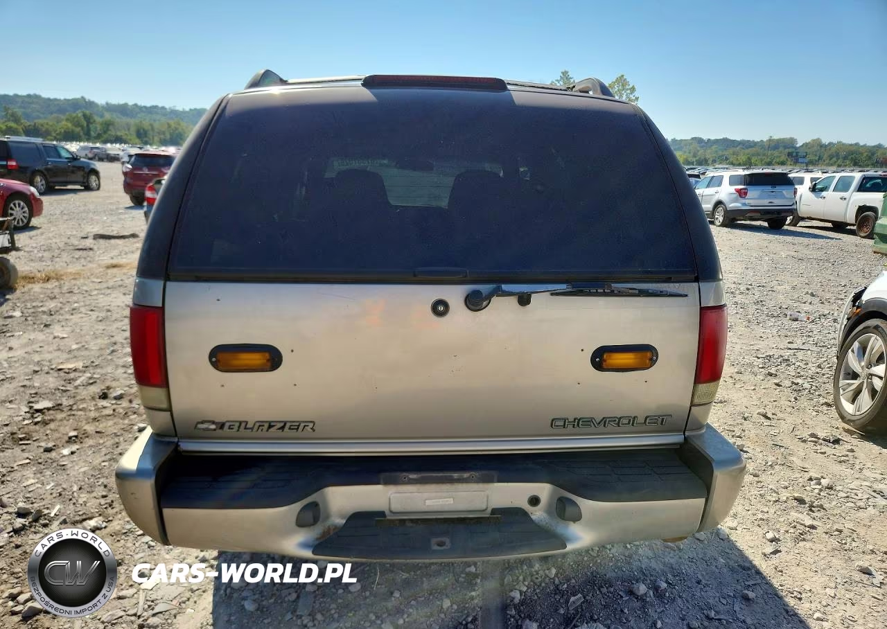 2001 Chevrolet Blazer VIN:1GNCS13W41K216783 - 6