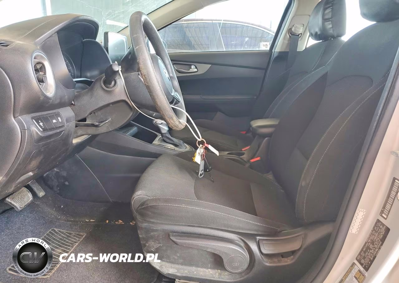 2021 Kia Forte Lxs VIN:3KPF24AD9ME306446 - 7