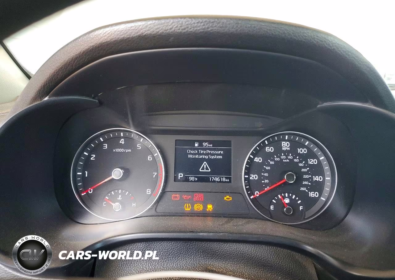 2021 Kia Forte Lxs VIN:3KPF24AD9ME306446 - 9
