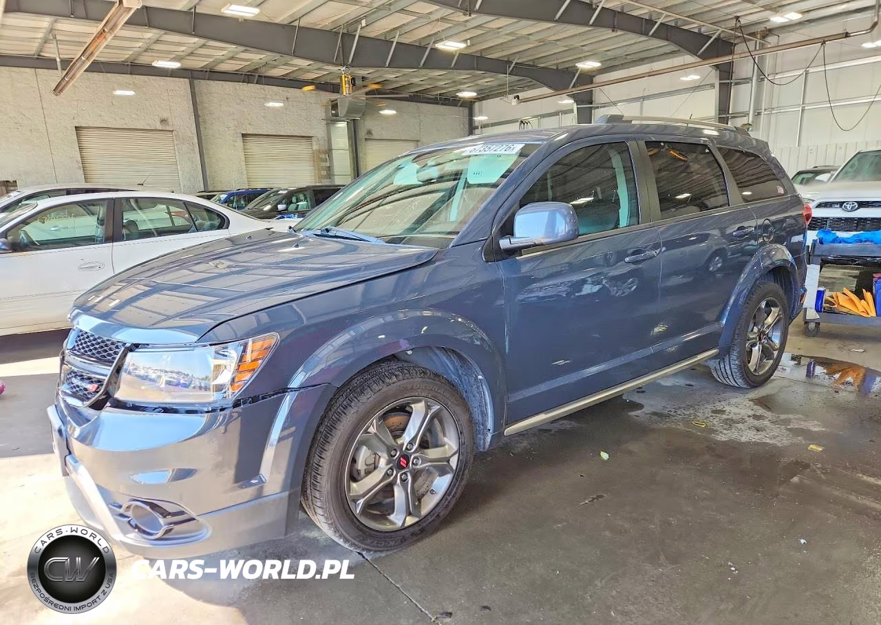 2018 Dodge Journey Crossroad VIN:3C4PDCGB0JT141604 - 1