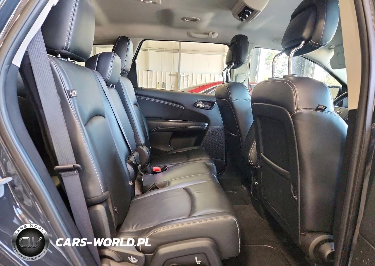 2018 Dodge Journey Crossroad VIN:3C4PDCGB0JT141604 - 11