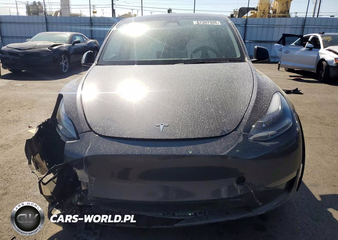 2024 Tesla Model Y VIN:7SAYGDEF3RF078518 - 5
