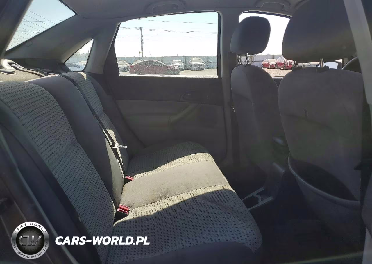 2007 Ford Focus Zx4 VIN:1FAFP34N07W211046 - 10