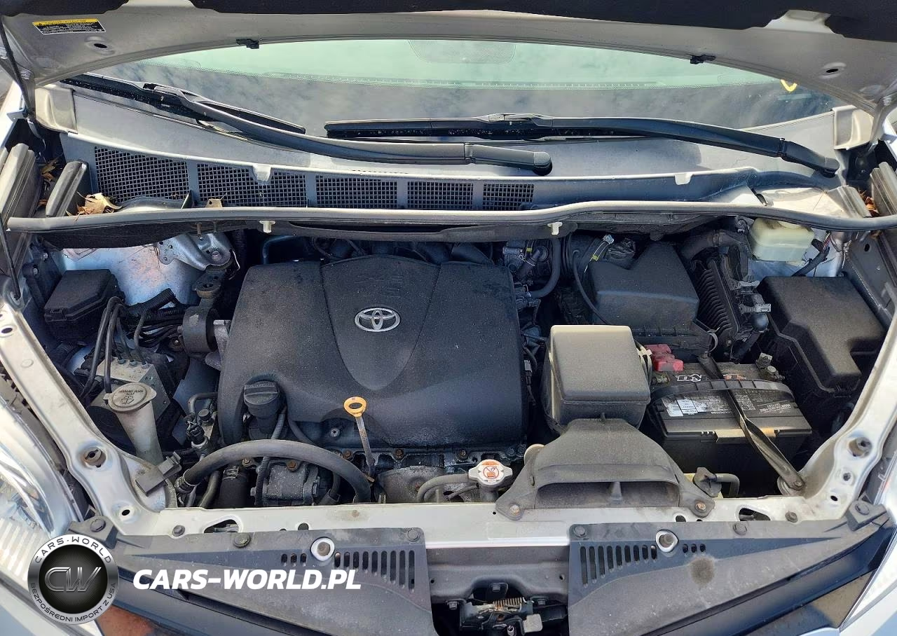 2018 Toyota Sienna L VIN:5TDZZ3DC6JS959503 - 12