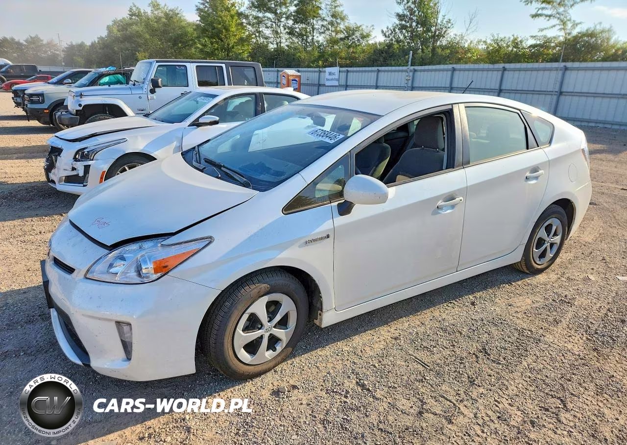 2015 Toyota Prius Two VIN:JTDKN3DU3F0482951 - 1
