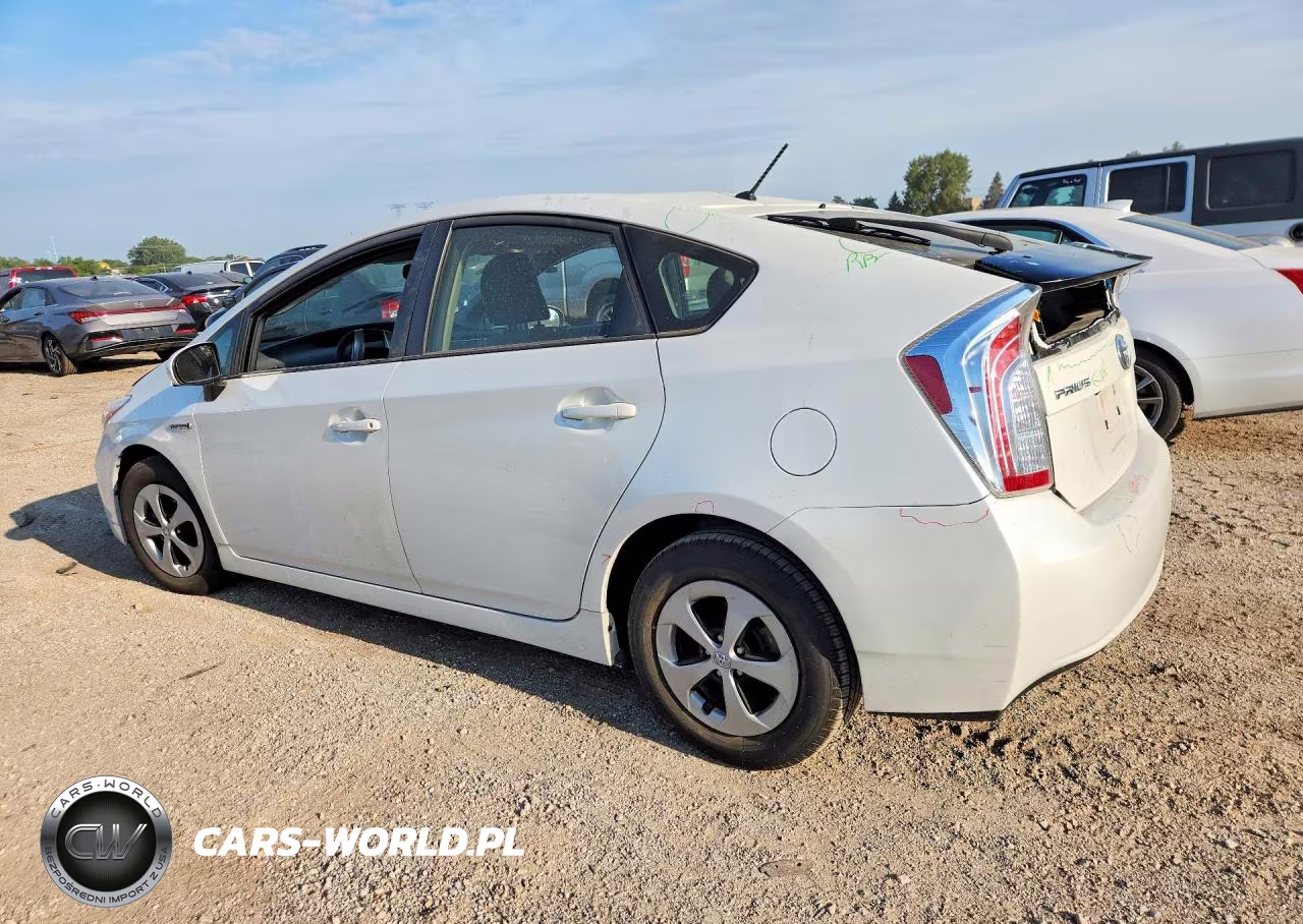 2015 Toyota Prius Two VIN:JTDKN3DU3F0482951 - 2