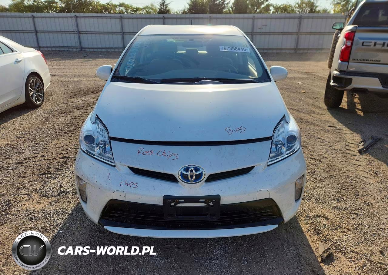 2015 Toyota Prius Two VIN:JTDKN3DU3F0482951 - 5
