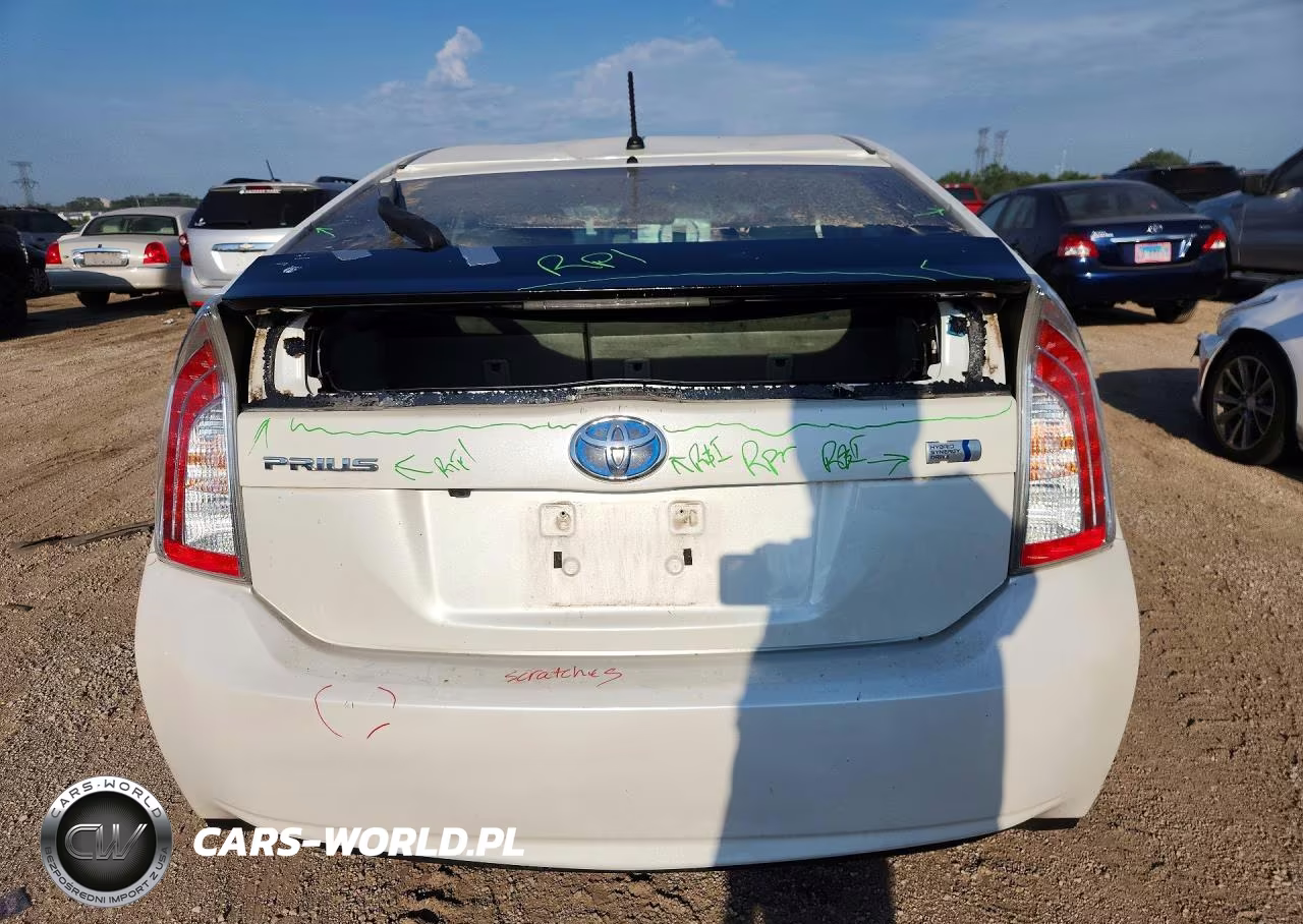 2015 Toyota Prius Two VIN:JTDKN3DU3F0482951 - 6