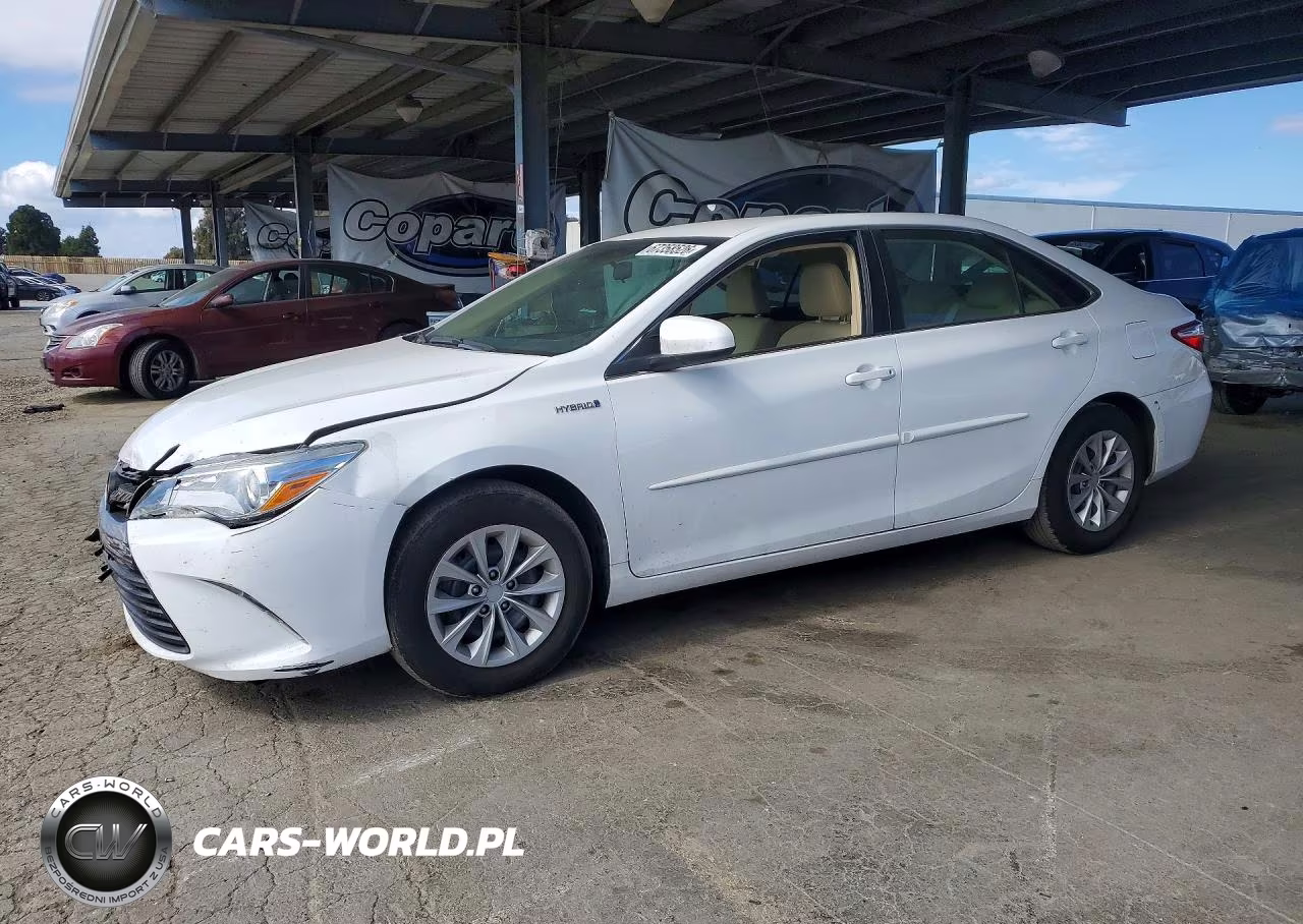 2016 Toyota Camry Hybrid Le