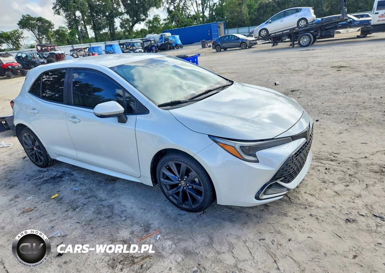 2023 Toyota Corolla Xse VIN:JTNC4MBE5P3211958 - 4