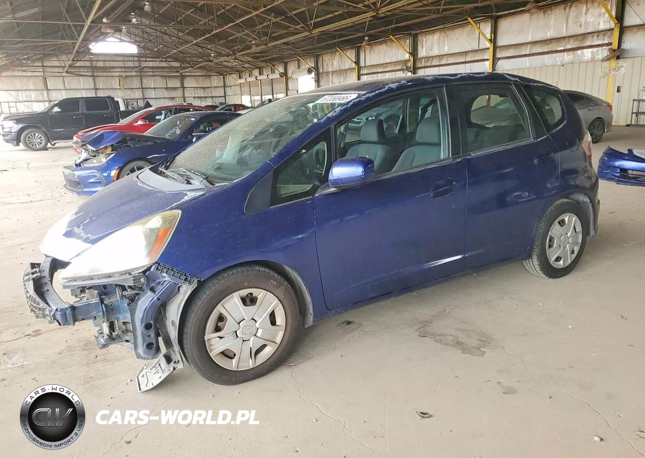 2013 Honda Fit VIN:JHMGE8H30DC039705 - 1