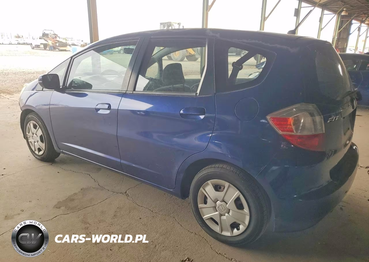 2013 Honda Fit VIN:JHMGE8H30DC039705 - 2
