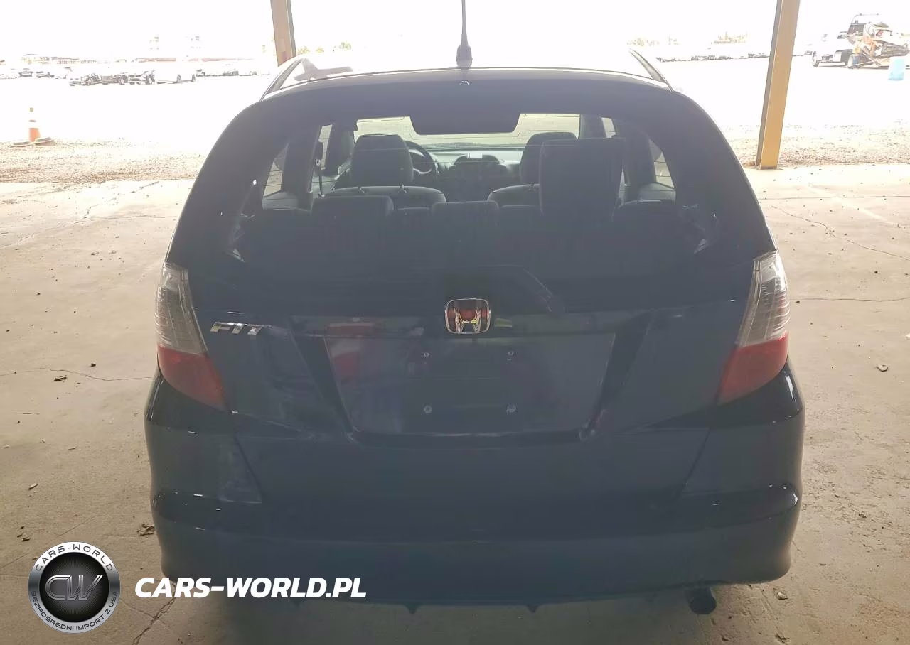 2013 Honda Fit VIN:JHMGE8H30DC039705 - 6