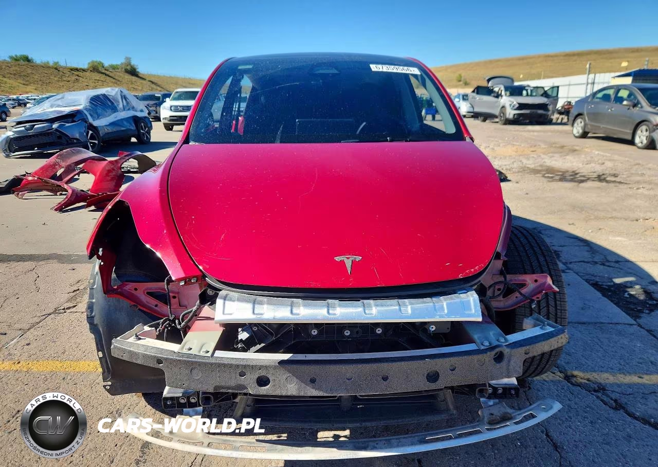 2025 Tesla Model Y VIN:7SAYGDEF3SF258006 - 5