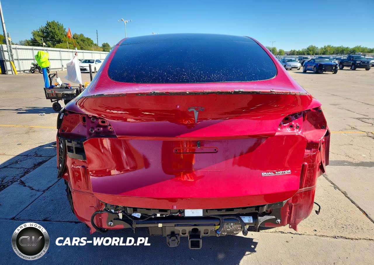 2025 Tesla Model Y VIN:7SAYGDEF3SF258006 - 6