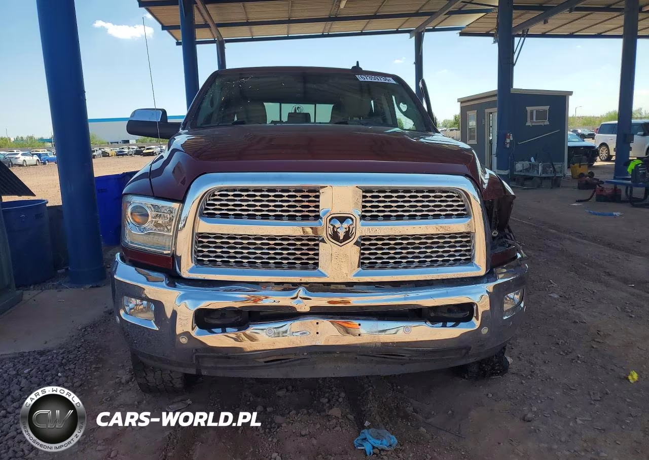 2018 Ram 2500 Laramie VIN:3C6UR5NL2JG348085 - 5