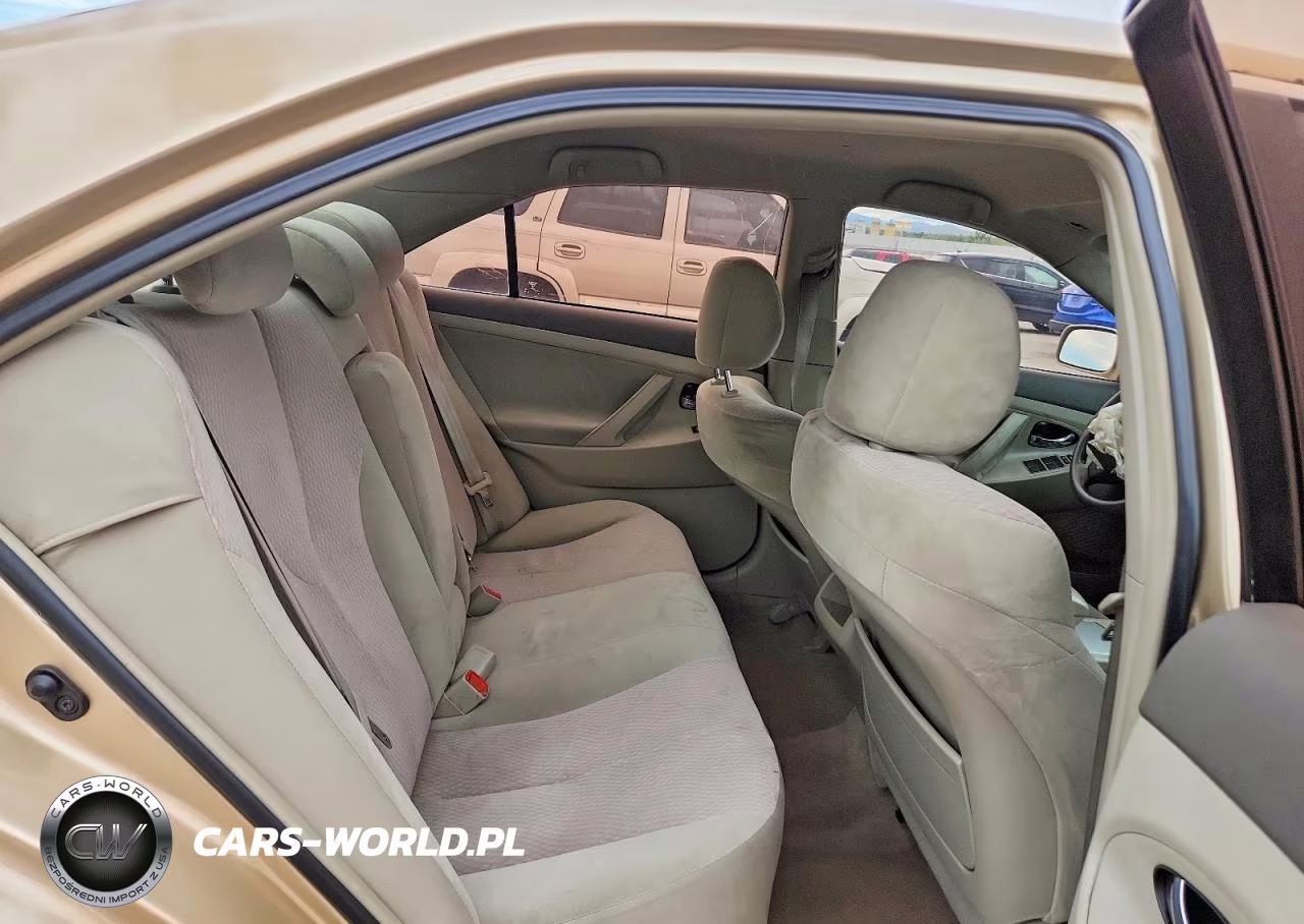 2010 Toyota Camry Le VIN:4T1BF3EK9AU008669 - 10