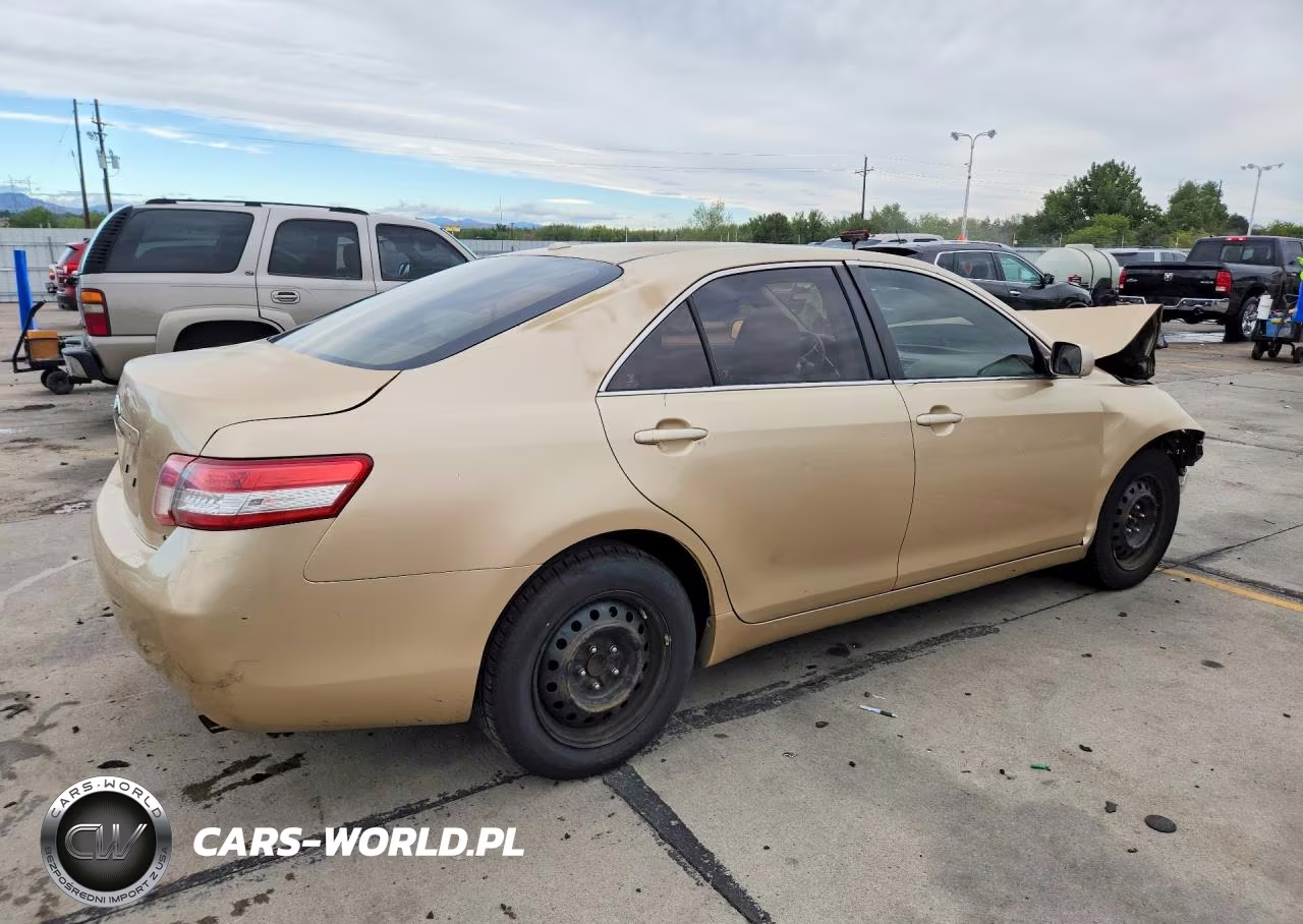 2010 Toyota Camry Le VIN:4T1BF3EK9AU008669 - 3