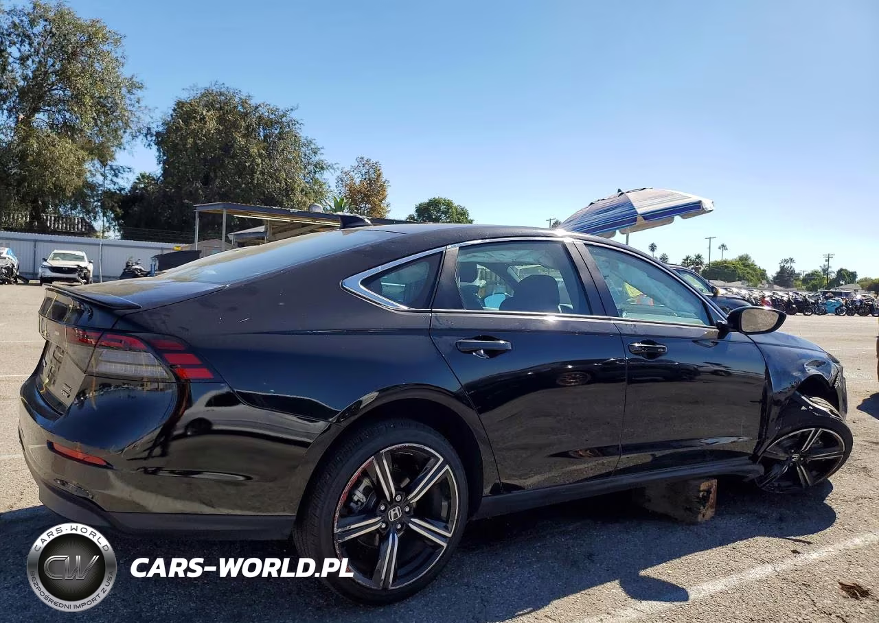 2025 Honda Accord Hybrid Sport VIN:1HGCY2F53SA018379 - 3