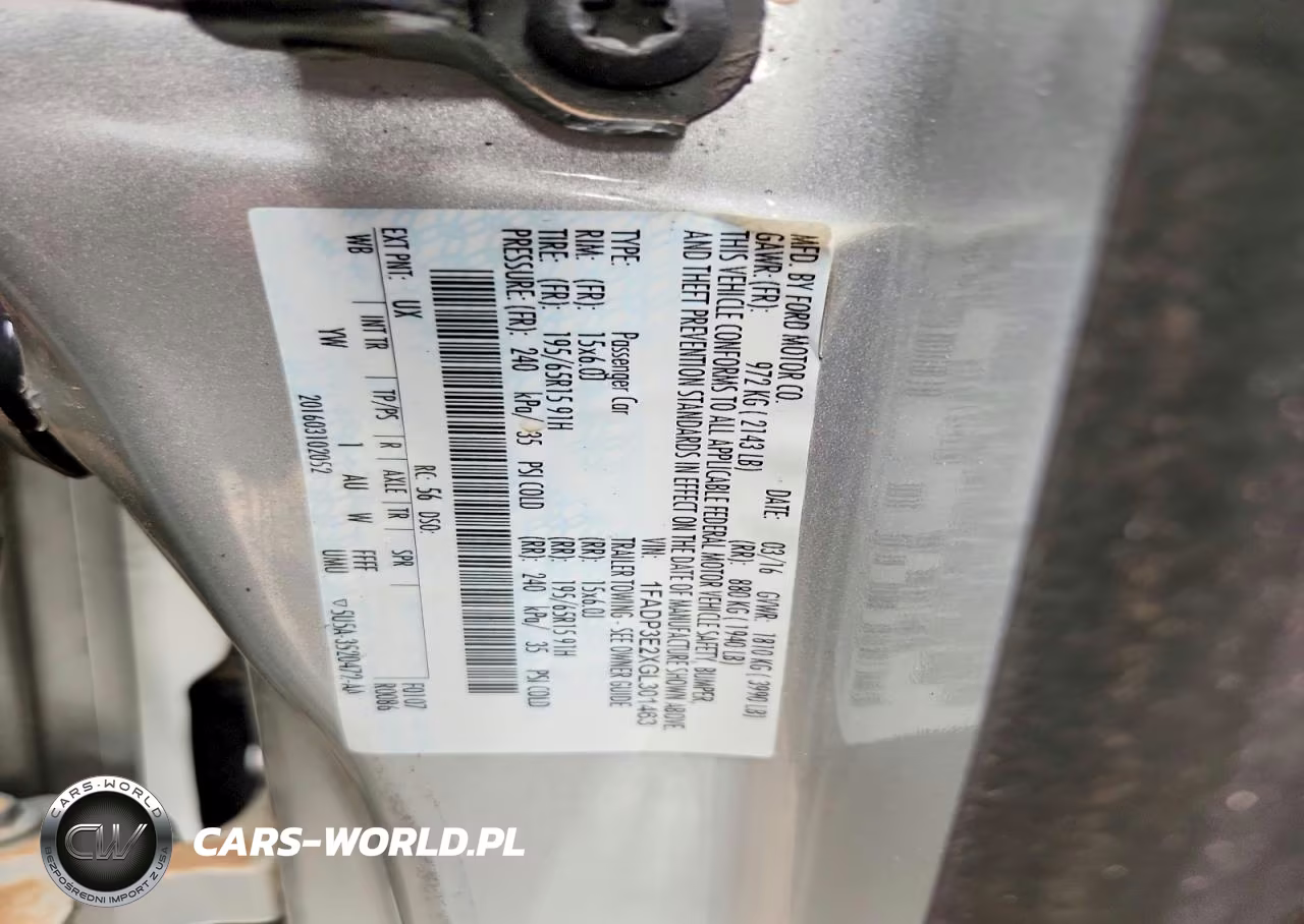 2016 Ford Focus S VIN:1FADP3E2XGL301463 - 12