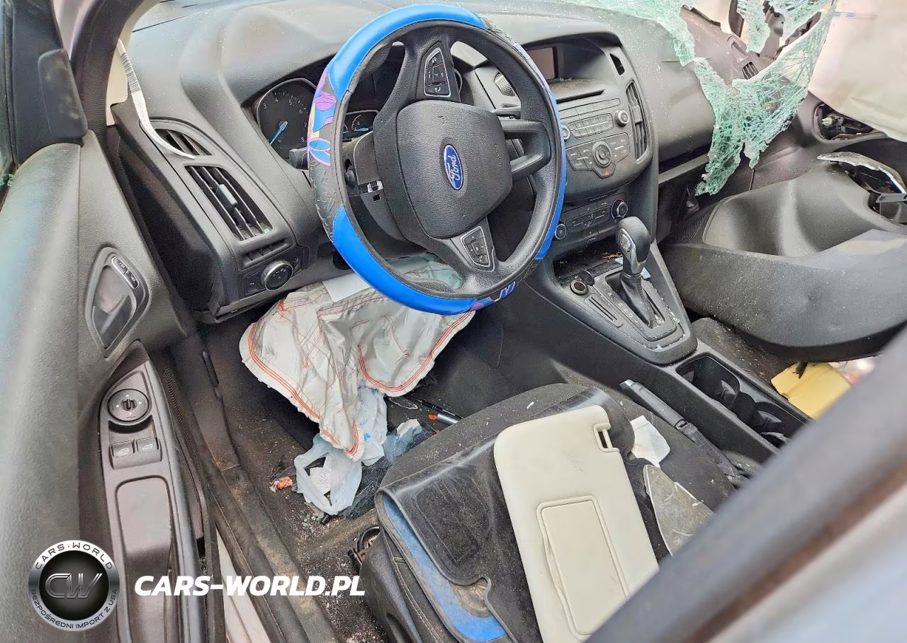 2016 Ford Focus S VIN:1FADP3E2XGL301463 - 8