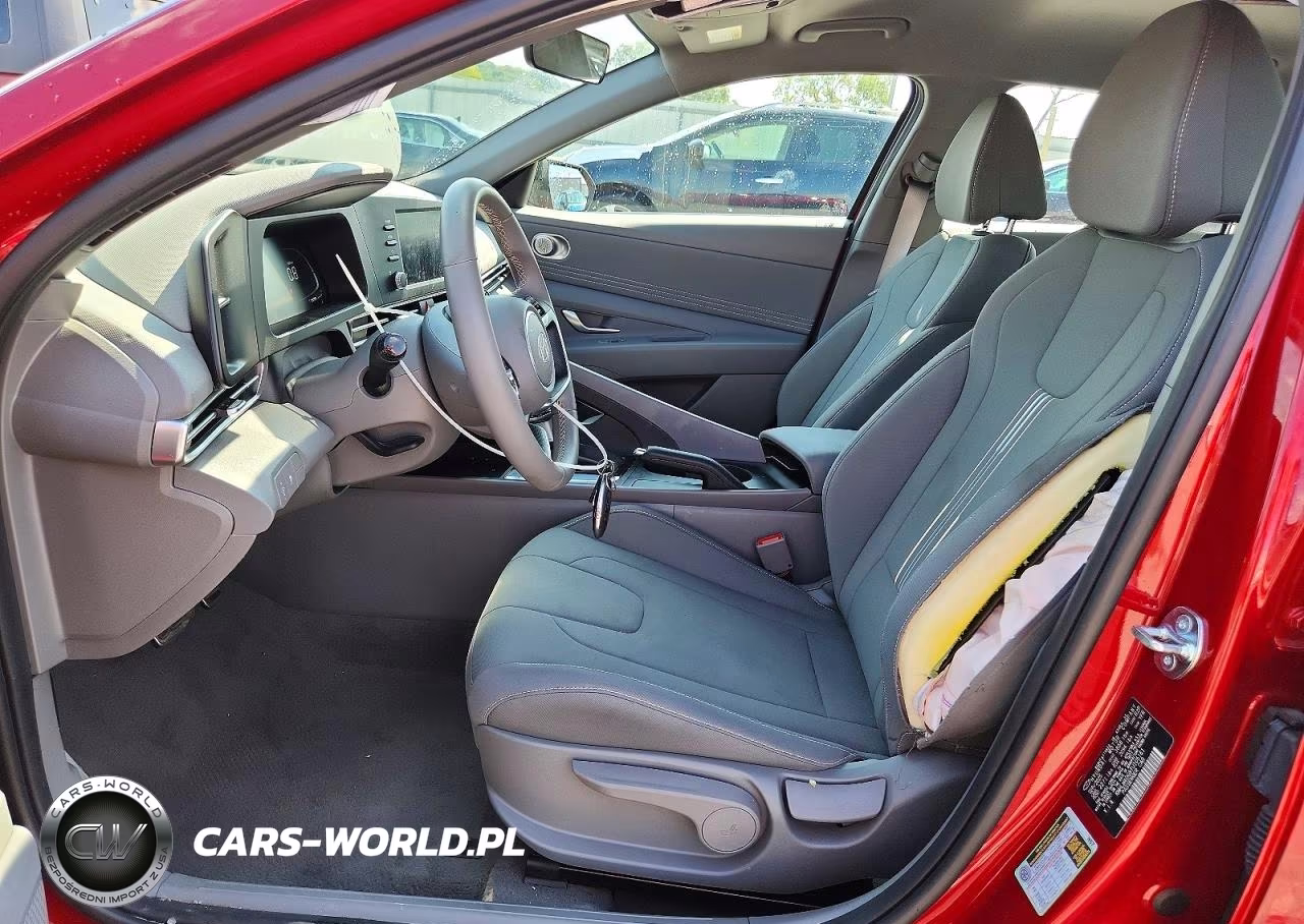 2026 Hyundai Elantra Sel Sport VIN:KMHLM4DG9TU105161 - 7