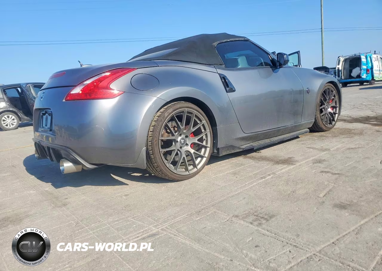 2014 Nissan 370Z Roadster Touring VIN:JN1AZ4FH5EM620411 - 3