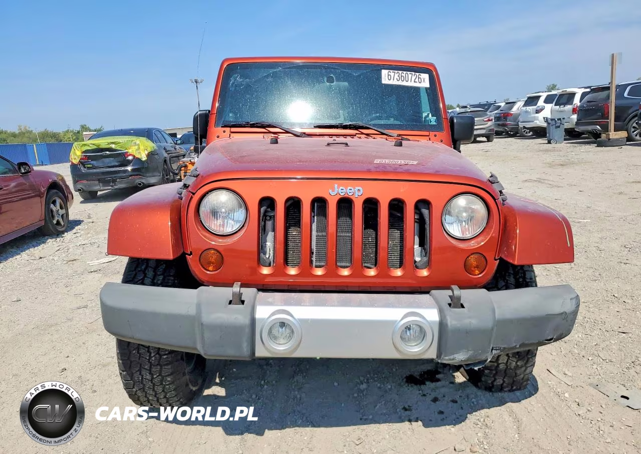 2009 Jeep Wrangler Unlimited Sahara VIN:1J4GA591X9L754419 - 5