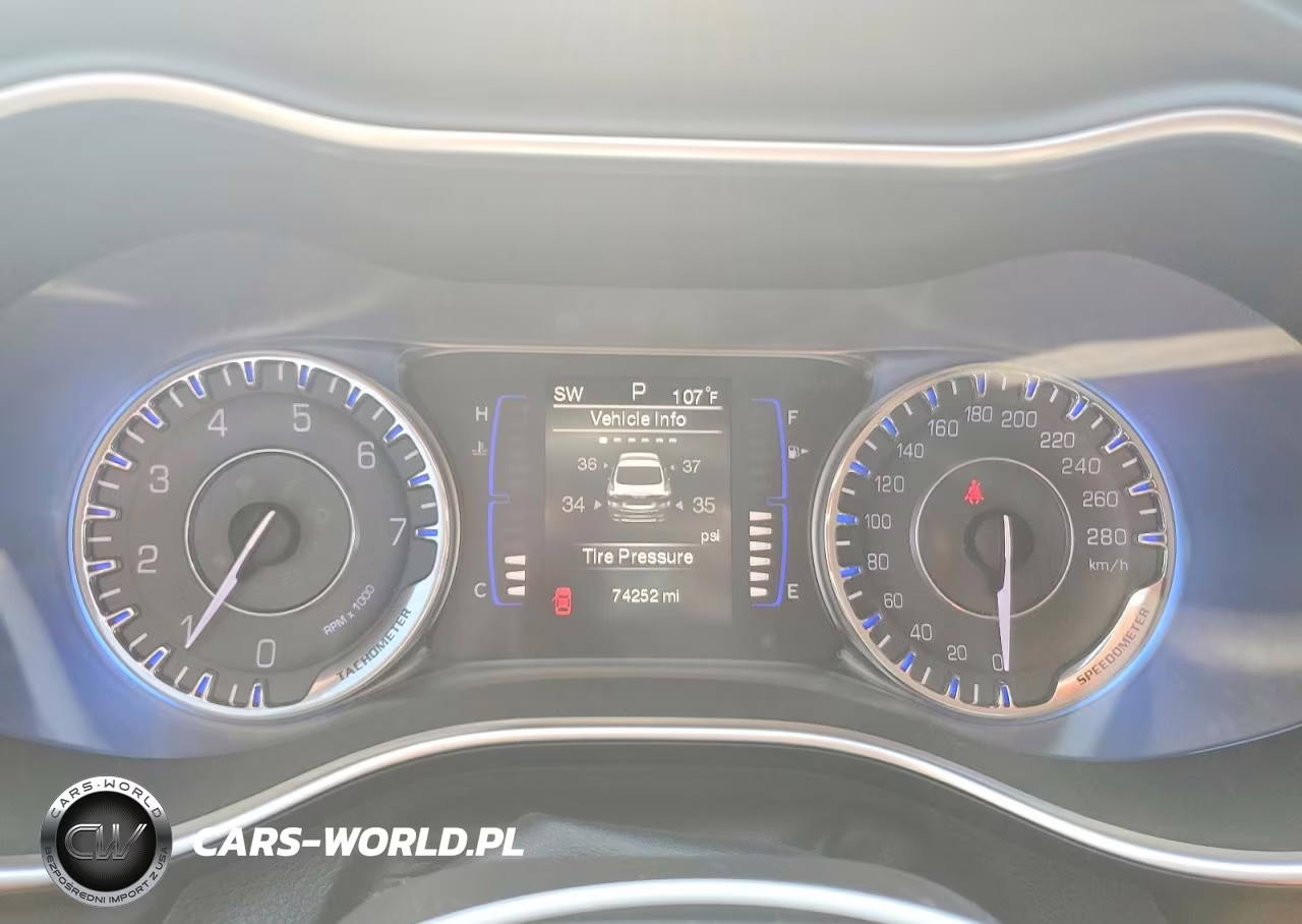 2015 Chrysler 200 Limited VIN:1C3CCCAB2FN726903 - 9
