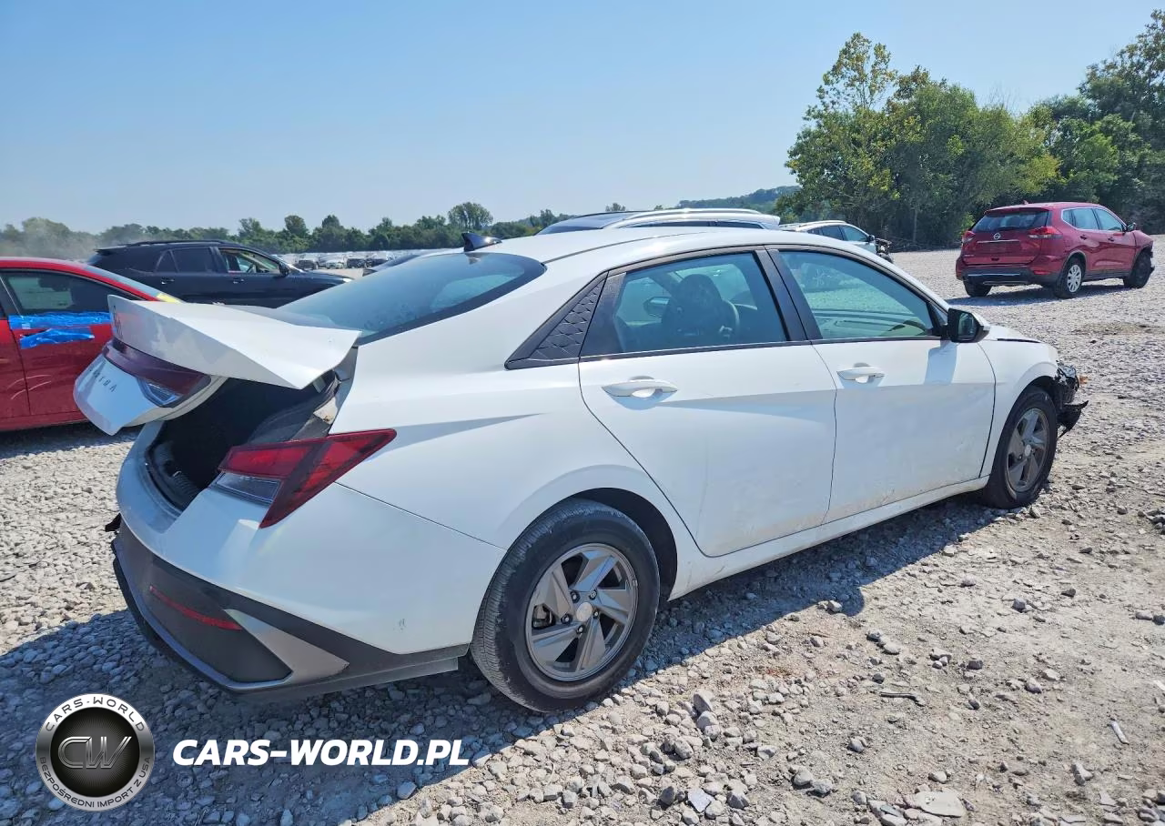 2025 Hyundai Elantra Se VIN:KMHLL4DG4SU013456 - 3