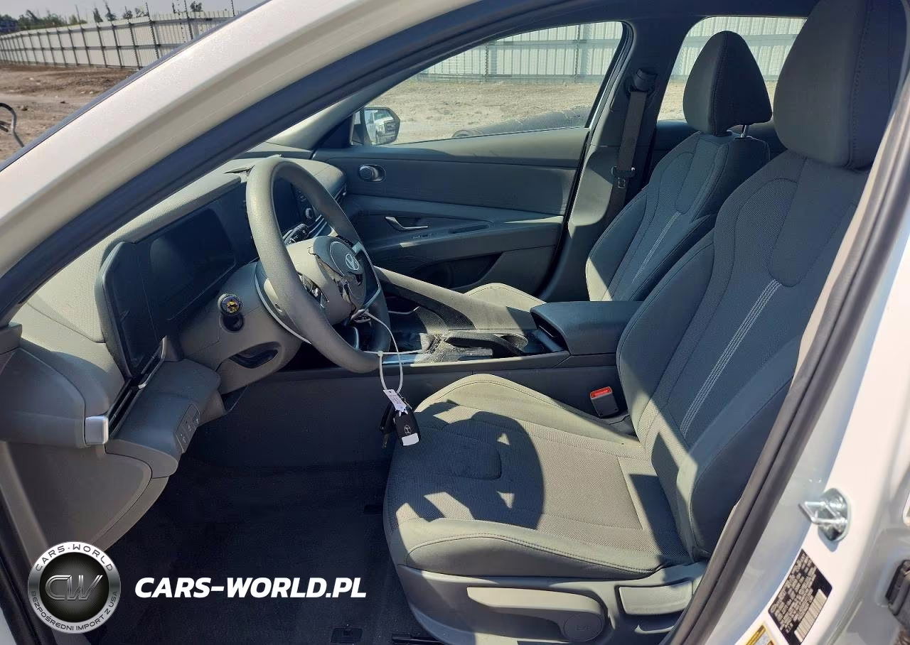 2025 Hyundai Elantra Se VIN:KMHLL4DG4SU013456 - 7