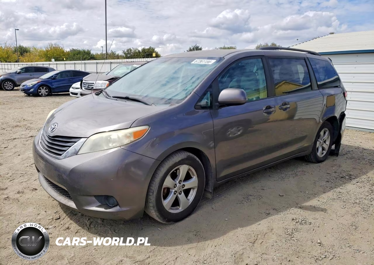 2012 Toyota Sienna Le