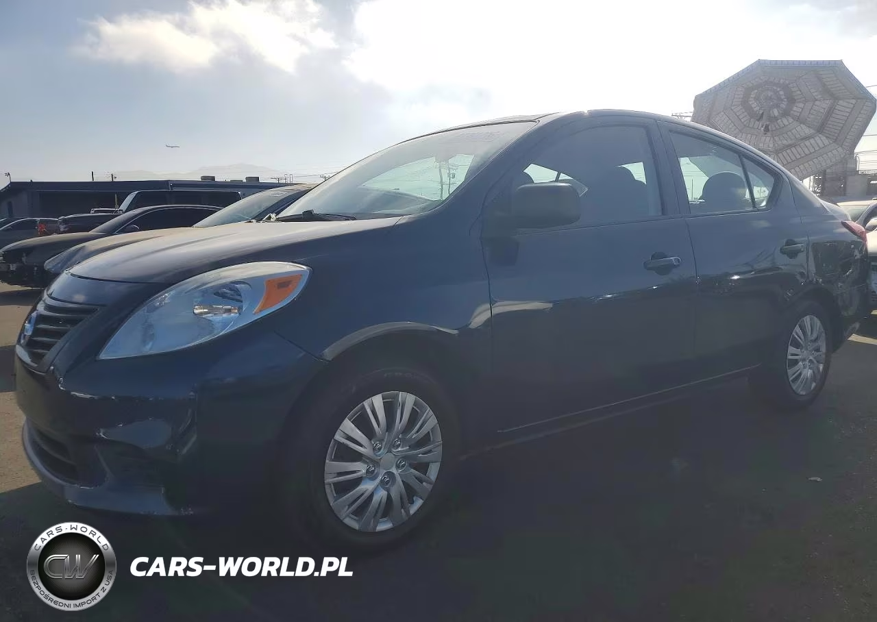 2012 Nissan Versa 1.6 S