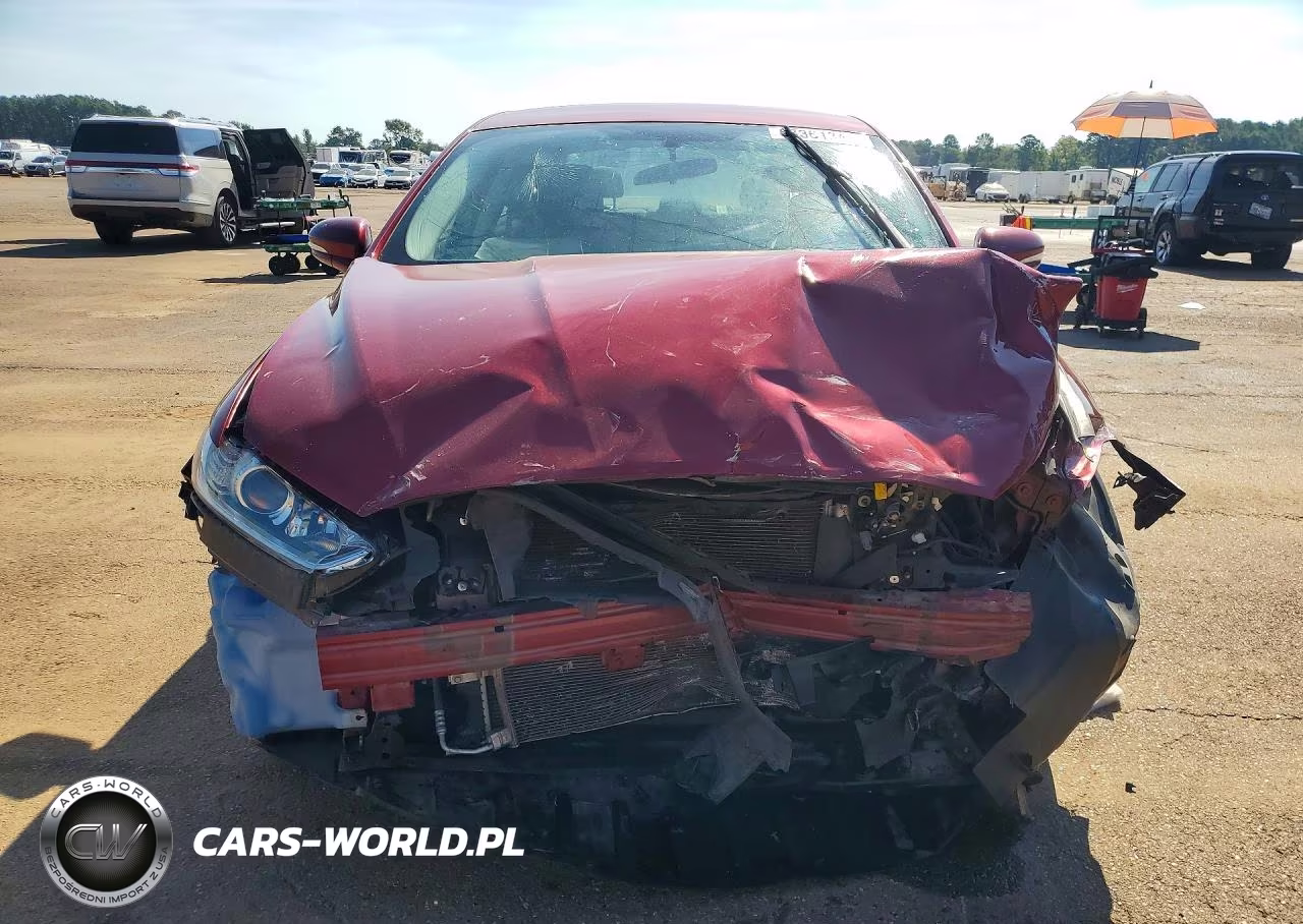 2014 Ford Fusion Se VIN:3FA6P0H79ER305890 - 5