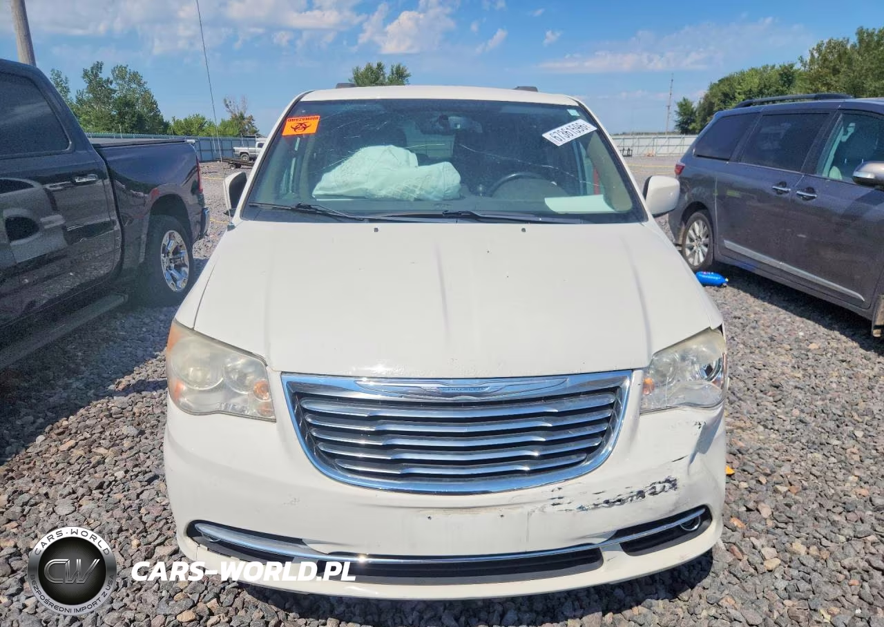 2013 Chrysler Town & Country Touring VIN:2C4RC1BG7DR737514 - 5
